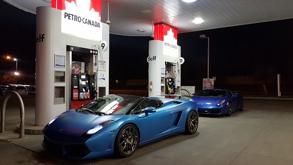 Petro-Canada & Car Wash