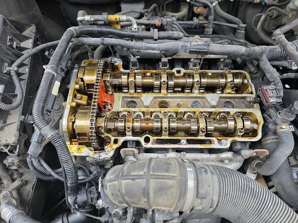 Nik's Auto Repair Ltd