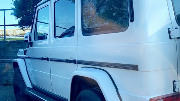 CLASSY AUTO DETAILERS AND TINT