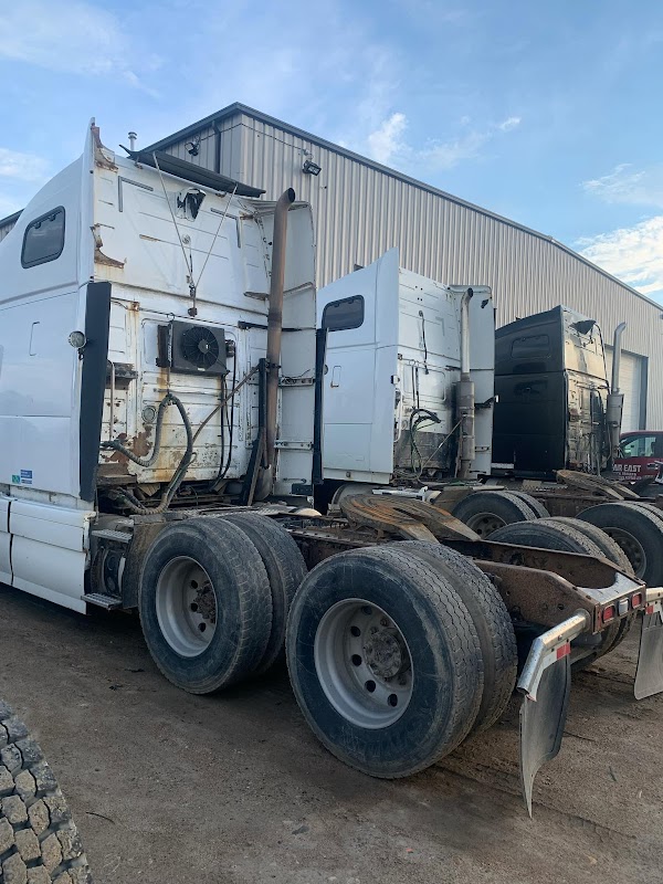 Far East Truck, Trailer and Automotive, Repair shop