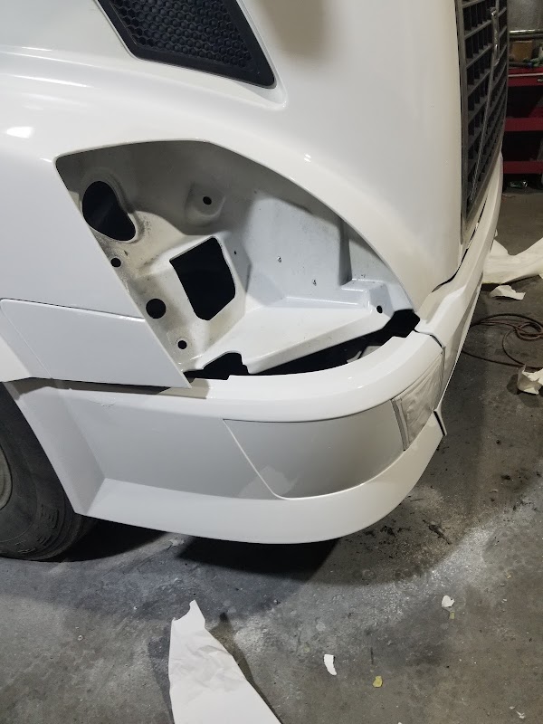H&A AUTO BODY SHOP CARS AND TRUCKS