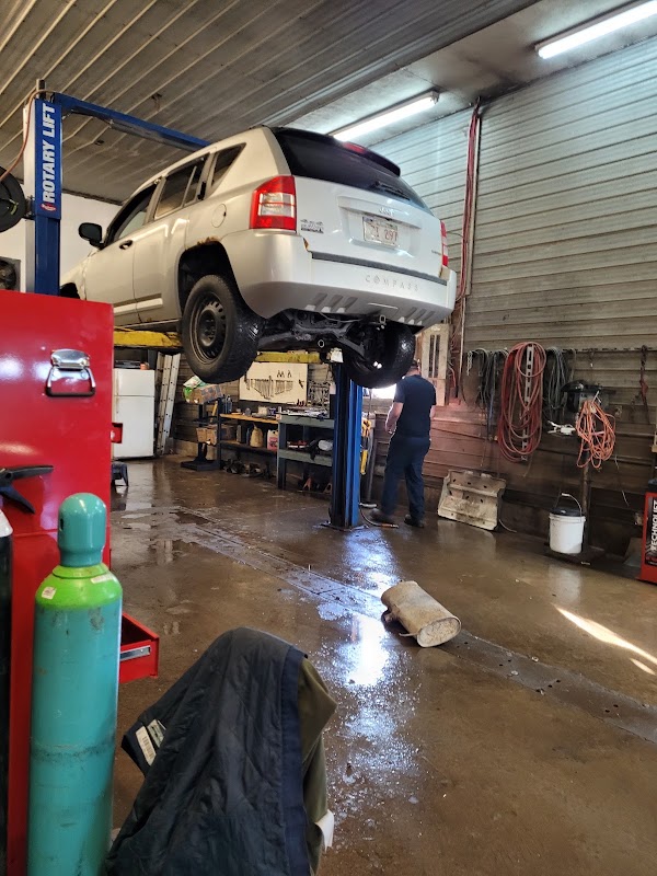 Lawrence's Service Centre