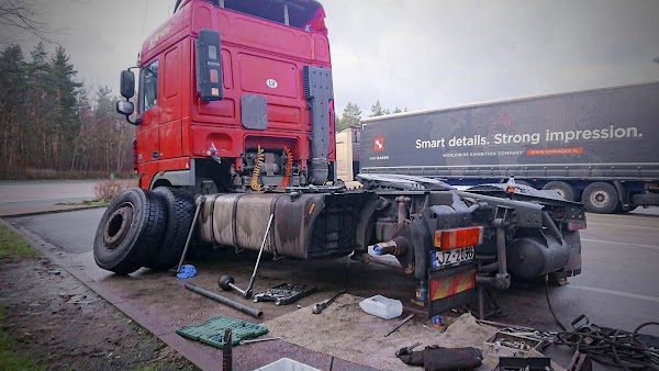 Road Service Truck Trailer Repair