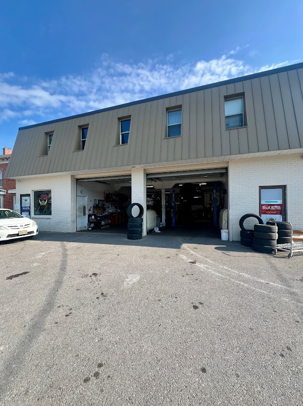 Four Wheel Auto and Tire