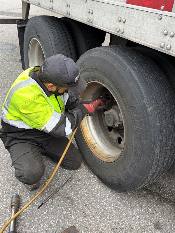 BATTH TRUCK TRAILER ROAD SIDE REPAIR