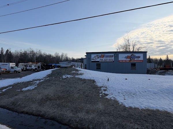 Express Truck Center (Orillia)